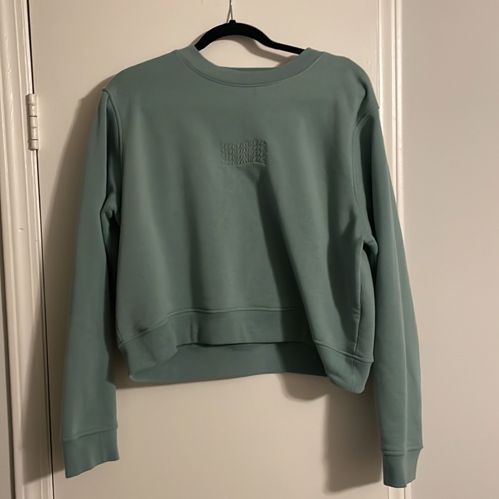 Crewneck - Picture 3 of 4
